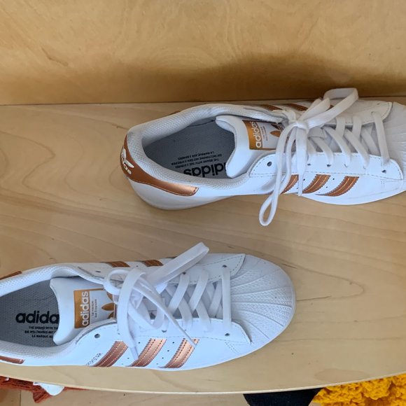 Adidas SUPERSTAR Rose Gold - Women - Picture 6 of 8